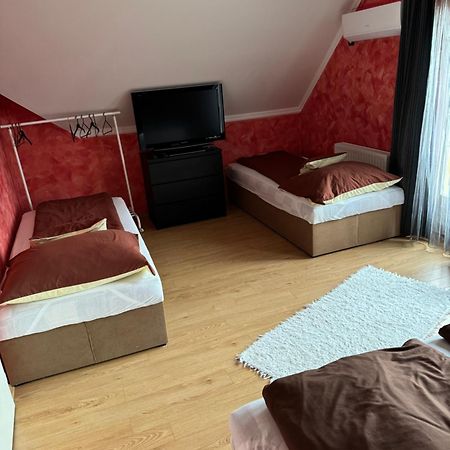 שיופוק Diofa Apartman מראה חיצוני תמונה